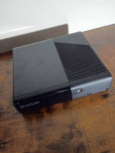 Microsoft xbox 360 - 250, gb